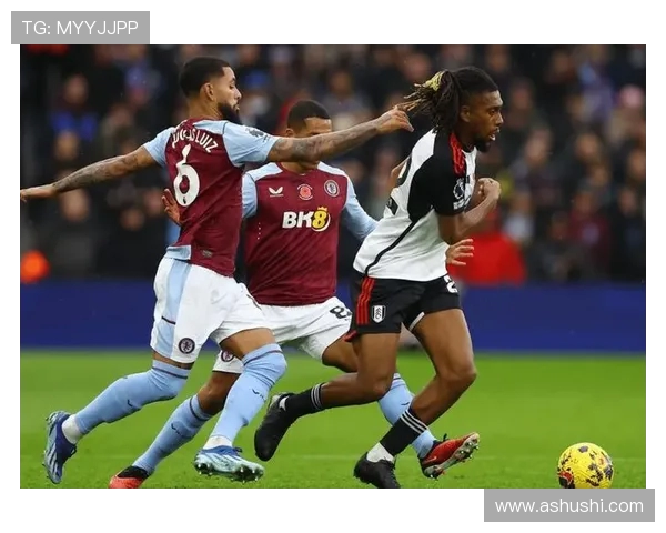 埃梅里谈战曼联盼复仇 直言维拉尚非英超争冠热门定位清醒目标稳步前行